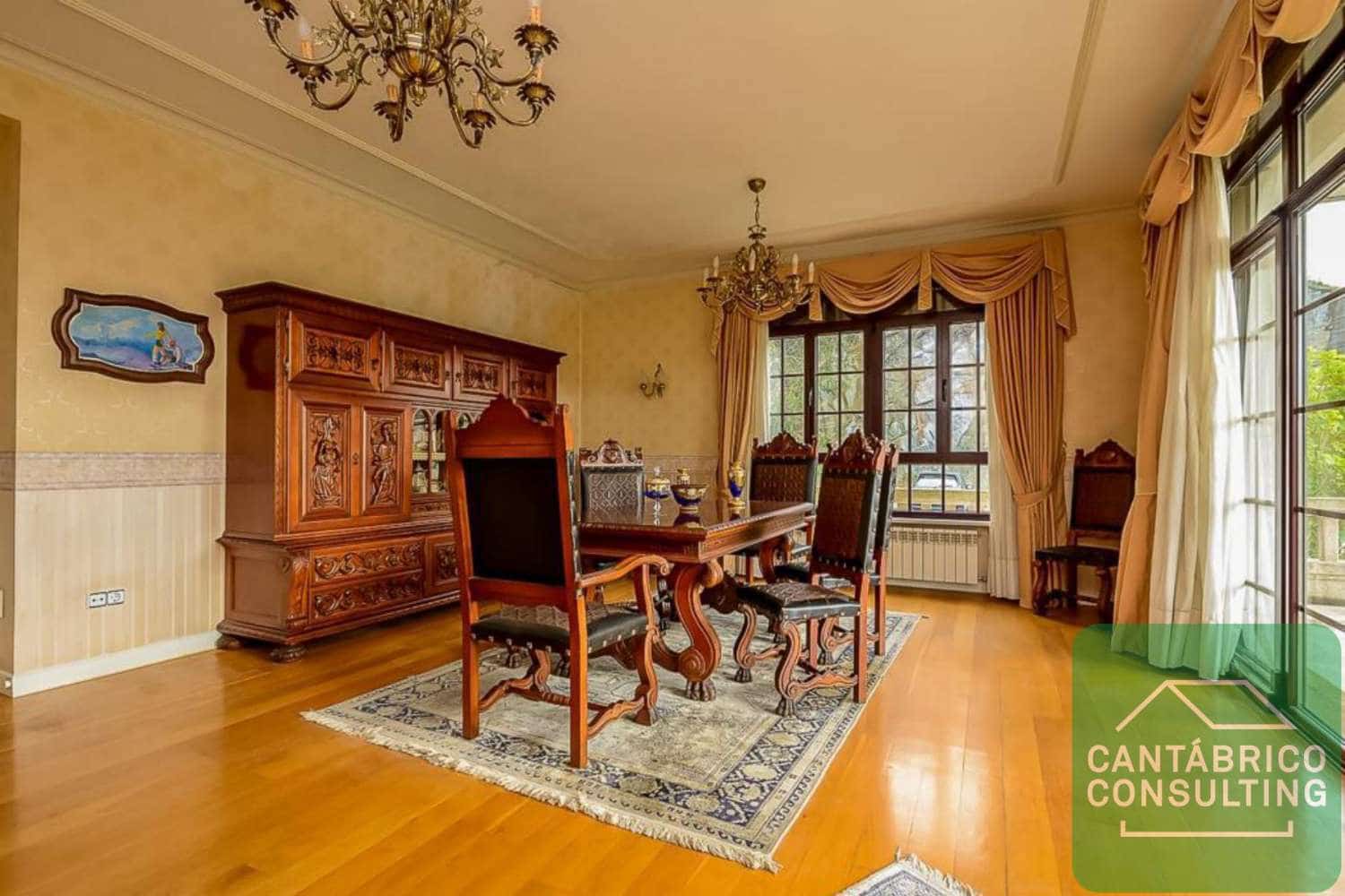 12 slaapkamer Villa te koop in Navia - € 900.000 (Ref: 8821553)