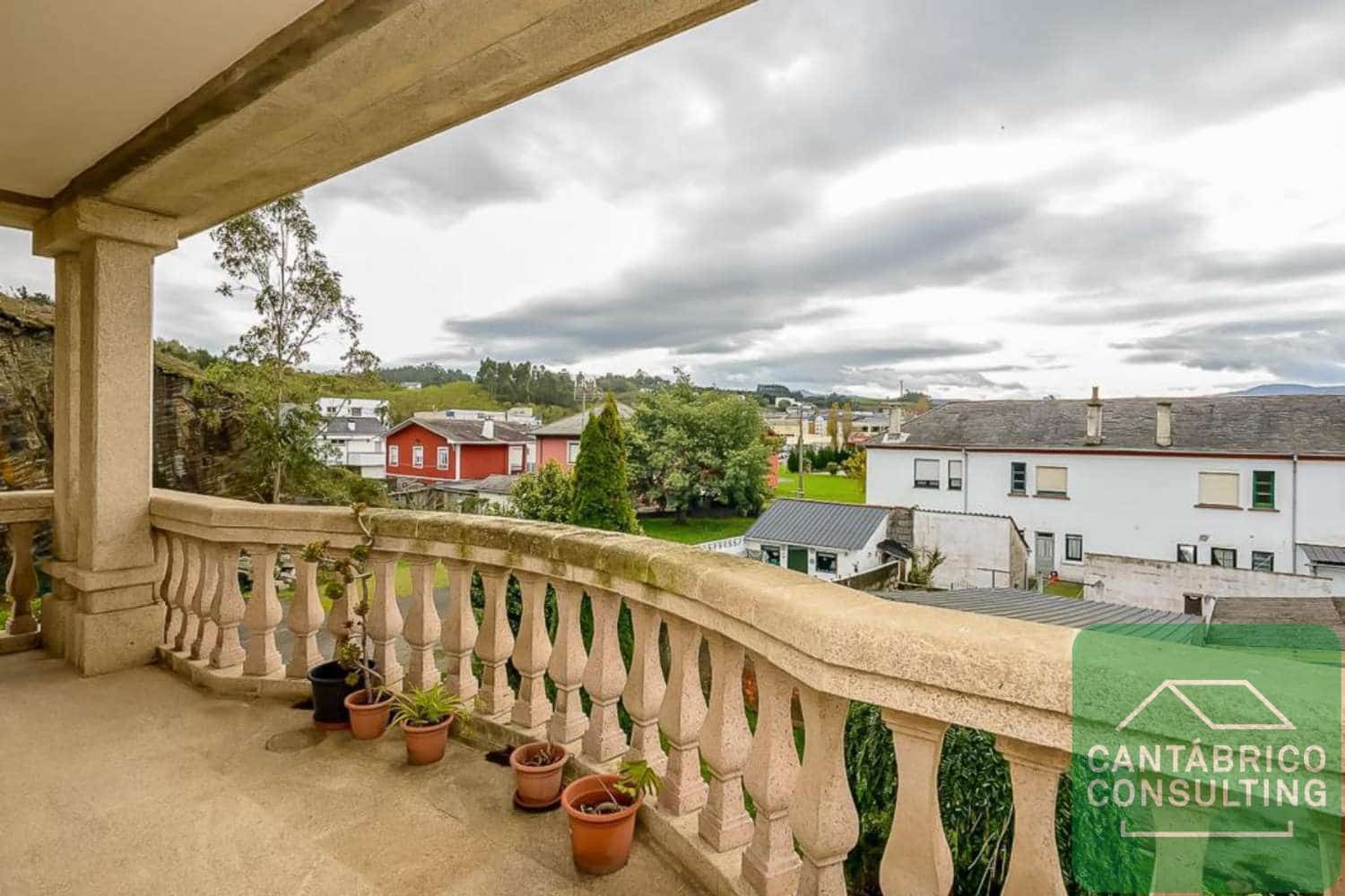 12 slaapkamer Villa te koop in Navia - € 900.000 (Ref: 8821553)