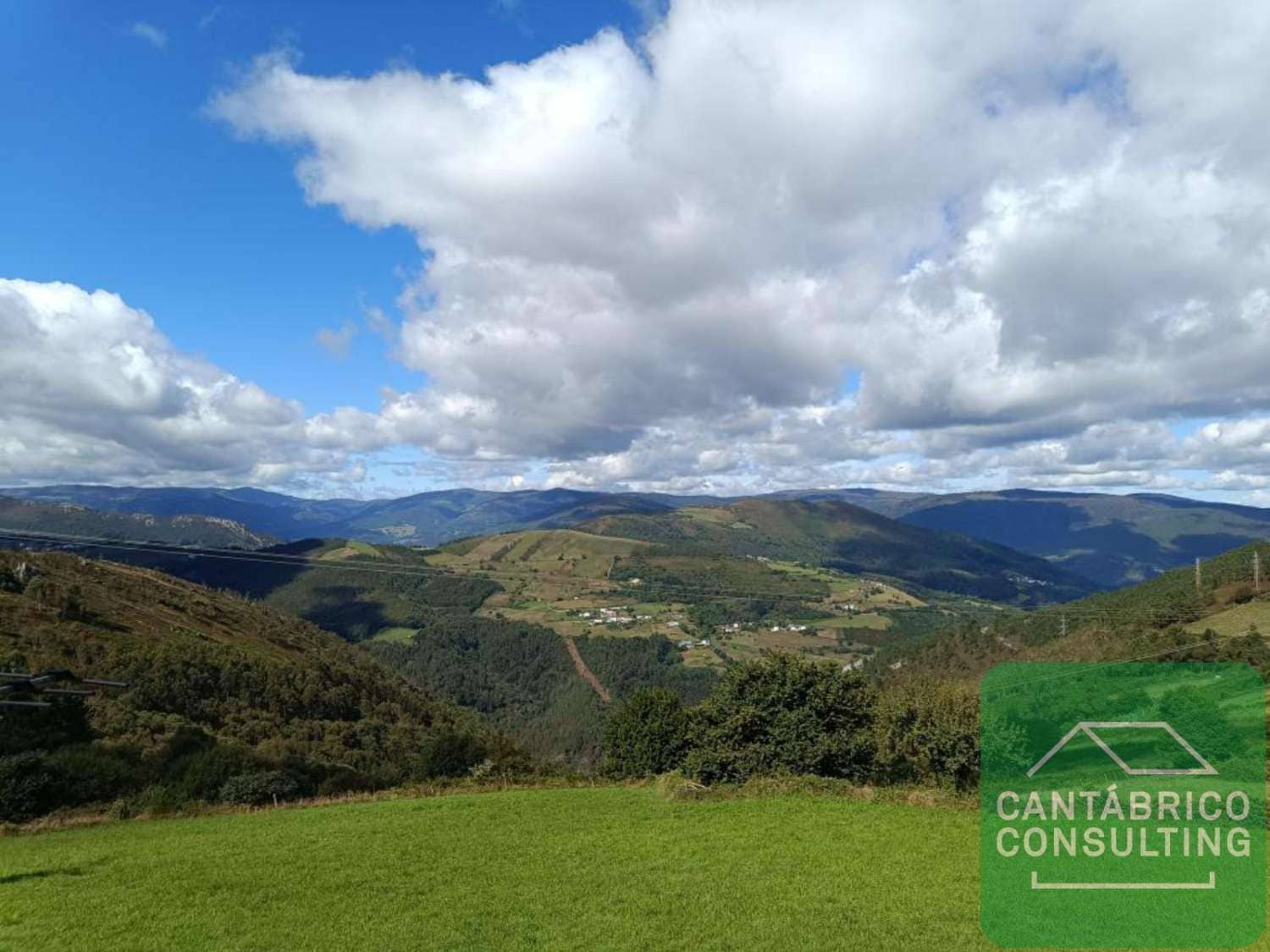 4 soveværelse Byhus til salg i Villayon med garage - € 235.000 (Ref: 8856760)