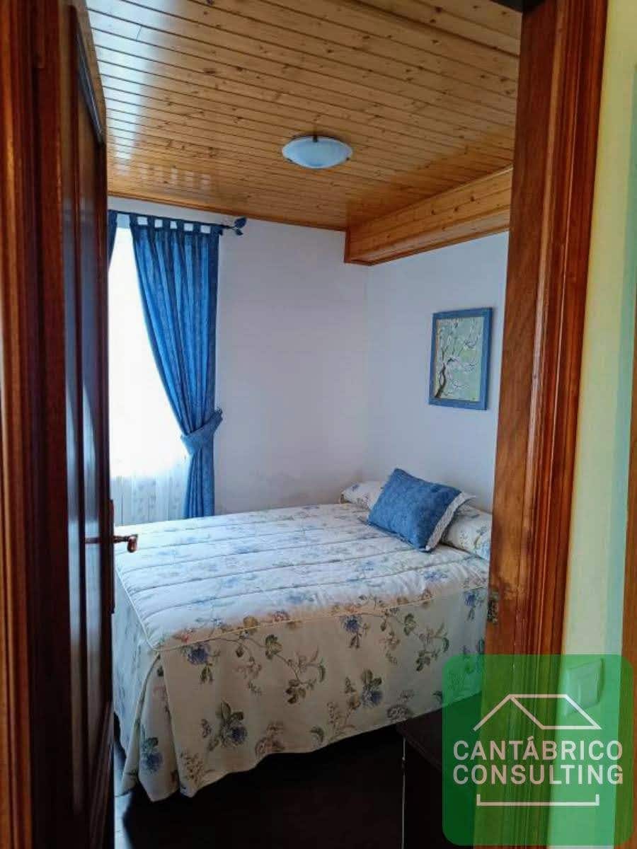 4 soveværelse Byhus til salg i Villayon med garage - € 235.000 (Ref: 8856760)