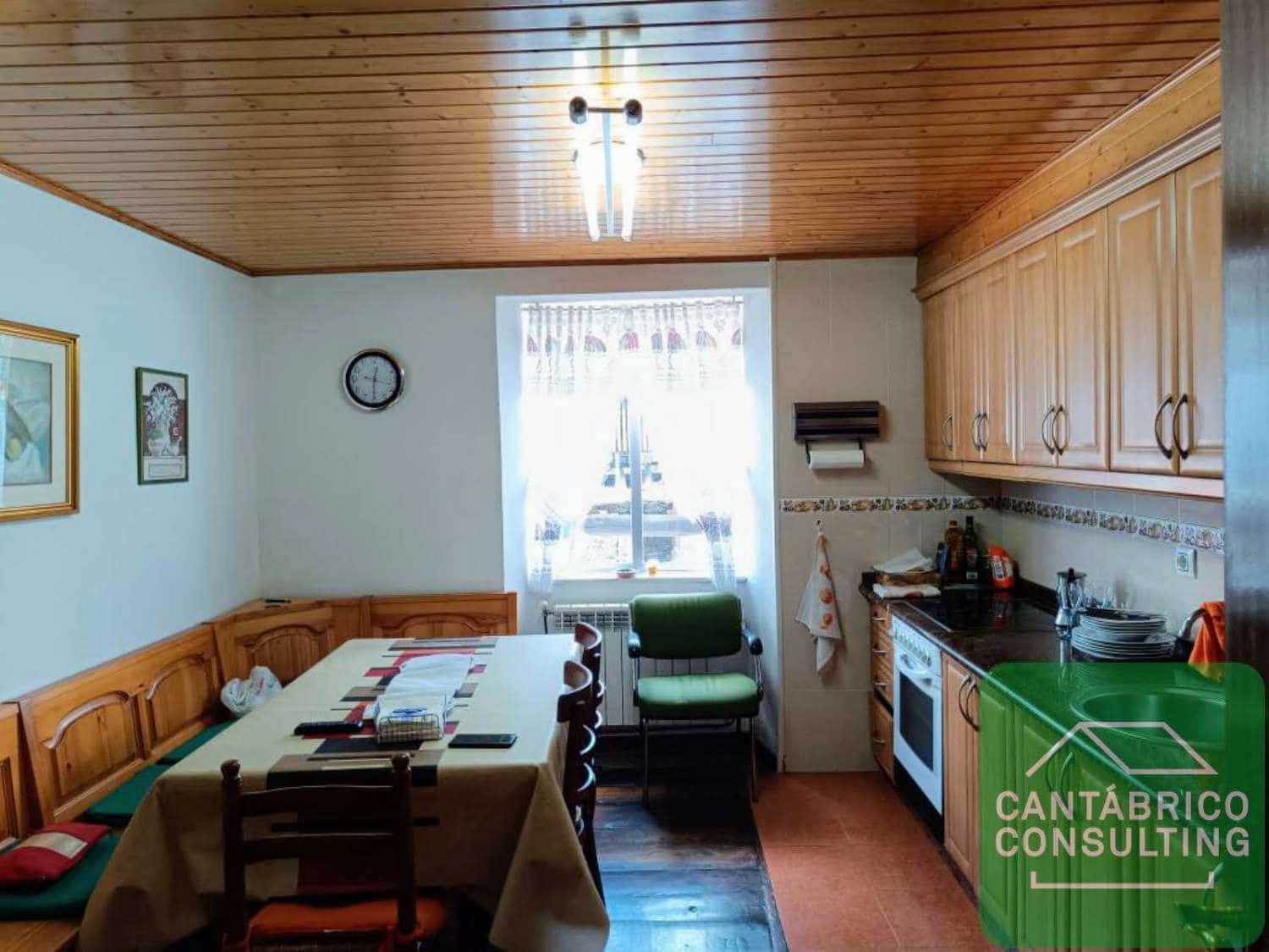 4 soveværelse Byhus til salg i Villayon med garage - € 235.000 (Ref: 8856760)