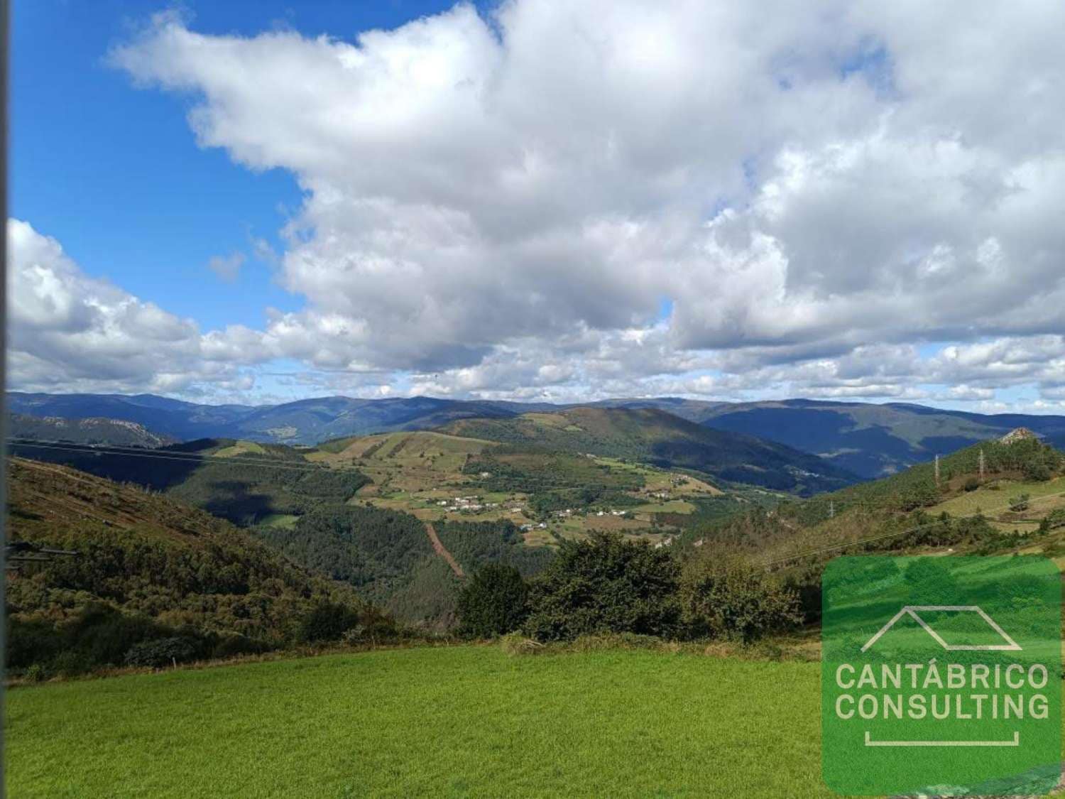 4 soveværelse Byhus til salg i Villayon med garage - € 235.000 (Ref: 8856760)