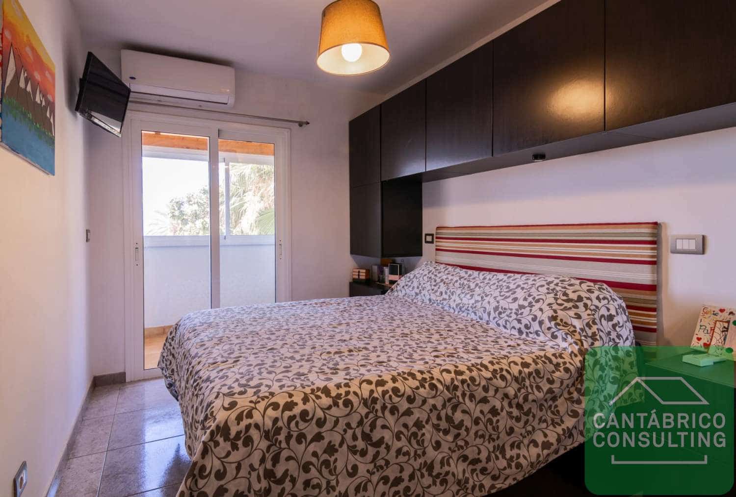 2 soveværelse Rækkehus til salg i Santiago del Teide med swimmingpool garage - € 380.000 (Ref: 8891012)