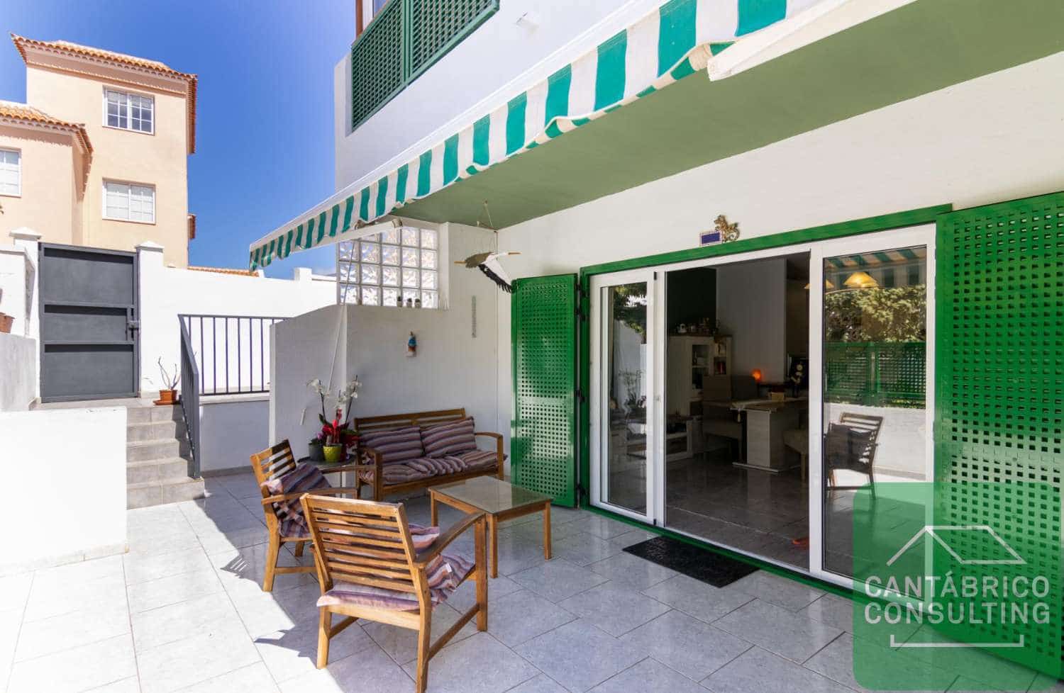 2 soveværelse Rækkehus til salg i Santiago del Teide med swimmingpool garage - € 380.000 (Ref: 8891012)