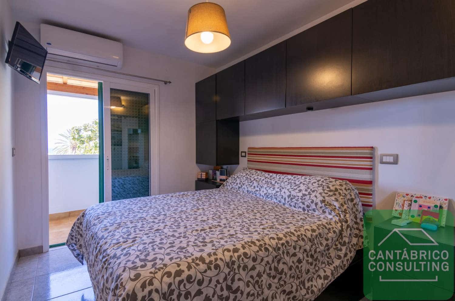 2 soveværelse Rækkehus til salg i Santiago del Teide med swimmingpool garage - € 380.000 (Ref: 8891012)