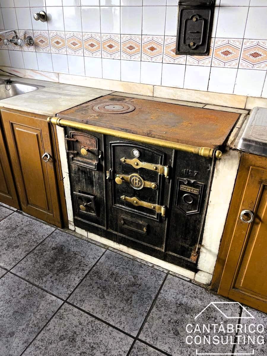 4 slaapkamer Rijtjeshuis te koop in San Martin de Oscos - € 96.000 (Ref: 8954107)