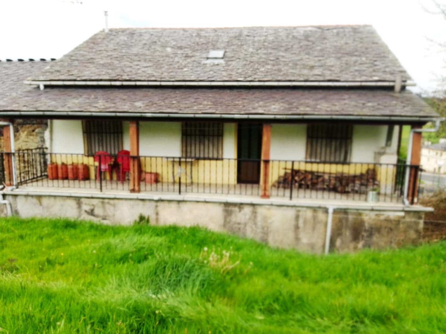 4 soverom Rekkehus til salgs i San Martin de Oscos - € 96 000 (Ref: 8954107)