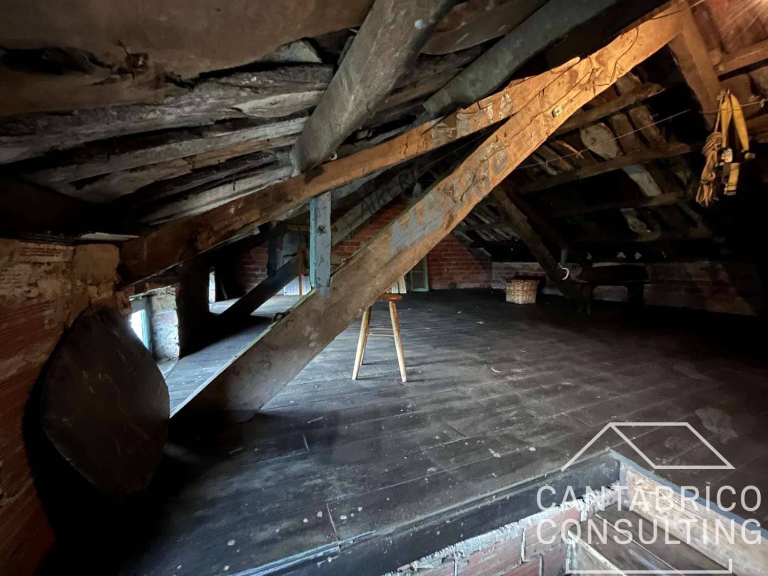 4 slaapkamer Rijtjeshuis te koop in San Martin de Oscos - € 60.000 (Ref: 8954108)