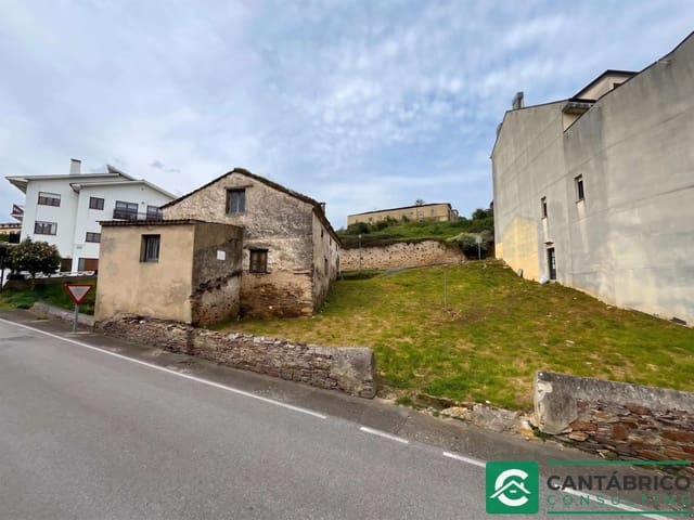 Casa de 3 habitaciones en Castropol en venta con garaje - 180.000 € (Ref: 8956869)