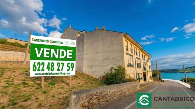 Casa de 3 habitaciones en Castropol en venta con garaje - 180.000 € (Ref: 8956869)