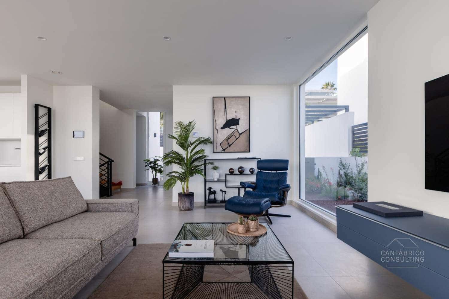 Villa til salgs i Costa Adeje med svømmebasseng - € 2 200 000 (Ref: 9003066)