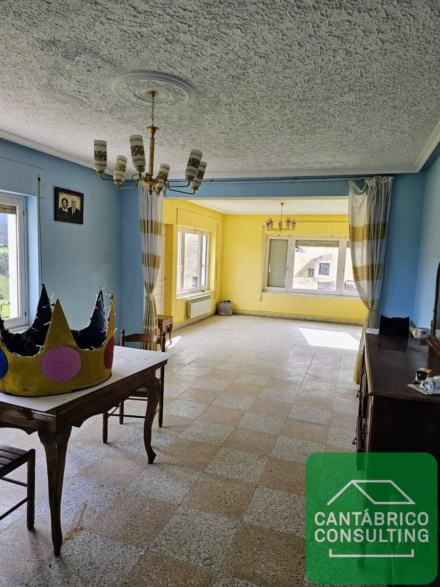 7 soveværelse Byhus til salg i Navia - € 202.000 (Ref: 9008897)