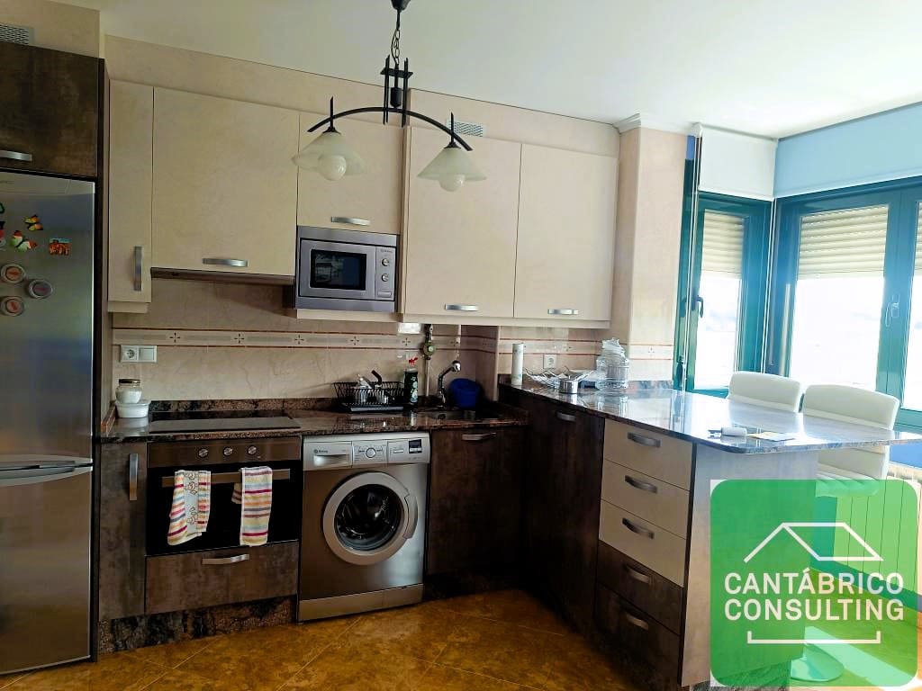 2 soveværelse Lejlighed til salg i Navia med garage - € 145.000 (Ref: 9022946)