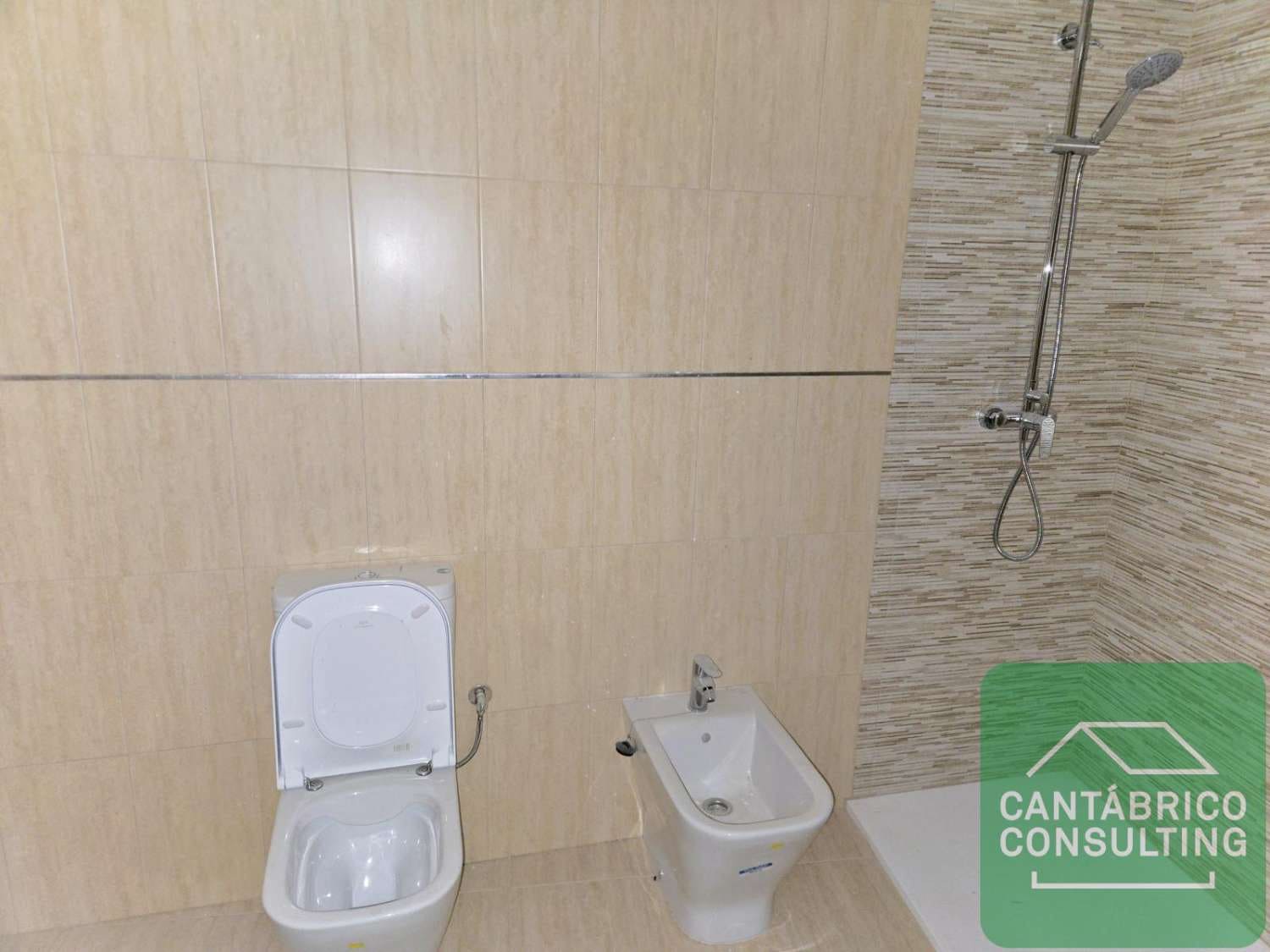 2 soveværelse Lejlighed til salg i Coana - € 160.000 (Ref: 9022947)