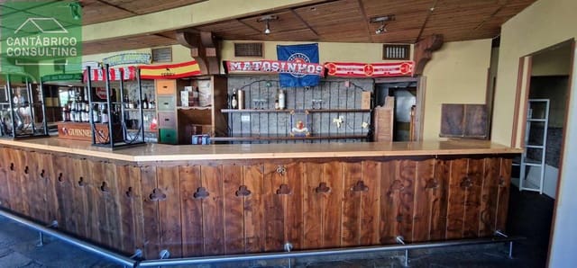 Restaurang/Bar att hyra i Navia - 1 500 € (Ref: 9142638)