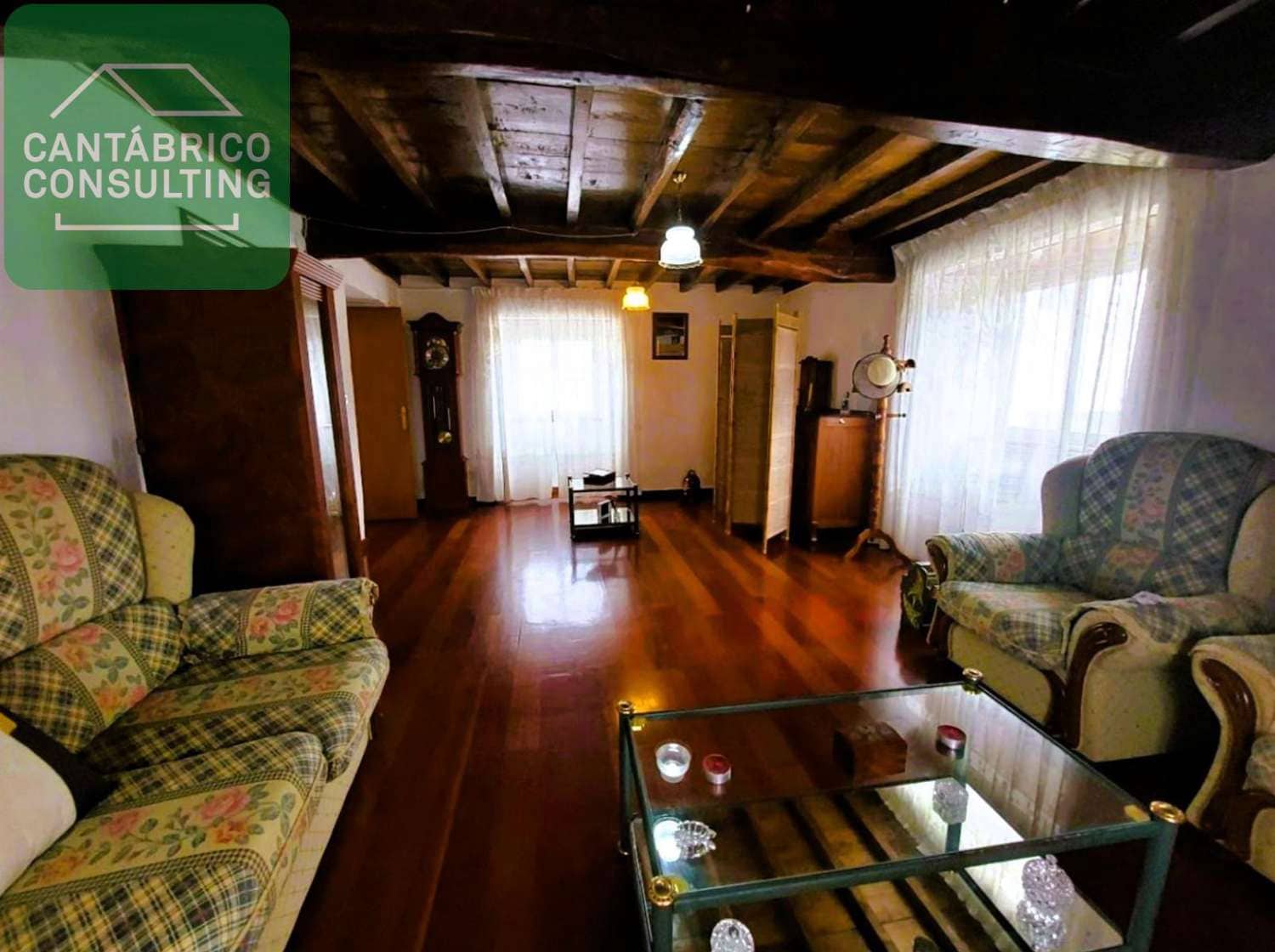 4 soveværelse Byhus til salg i Coana - € 295.000 (Ref: 9142639)