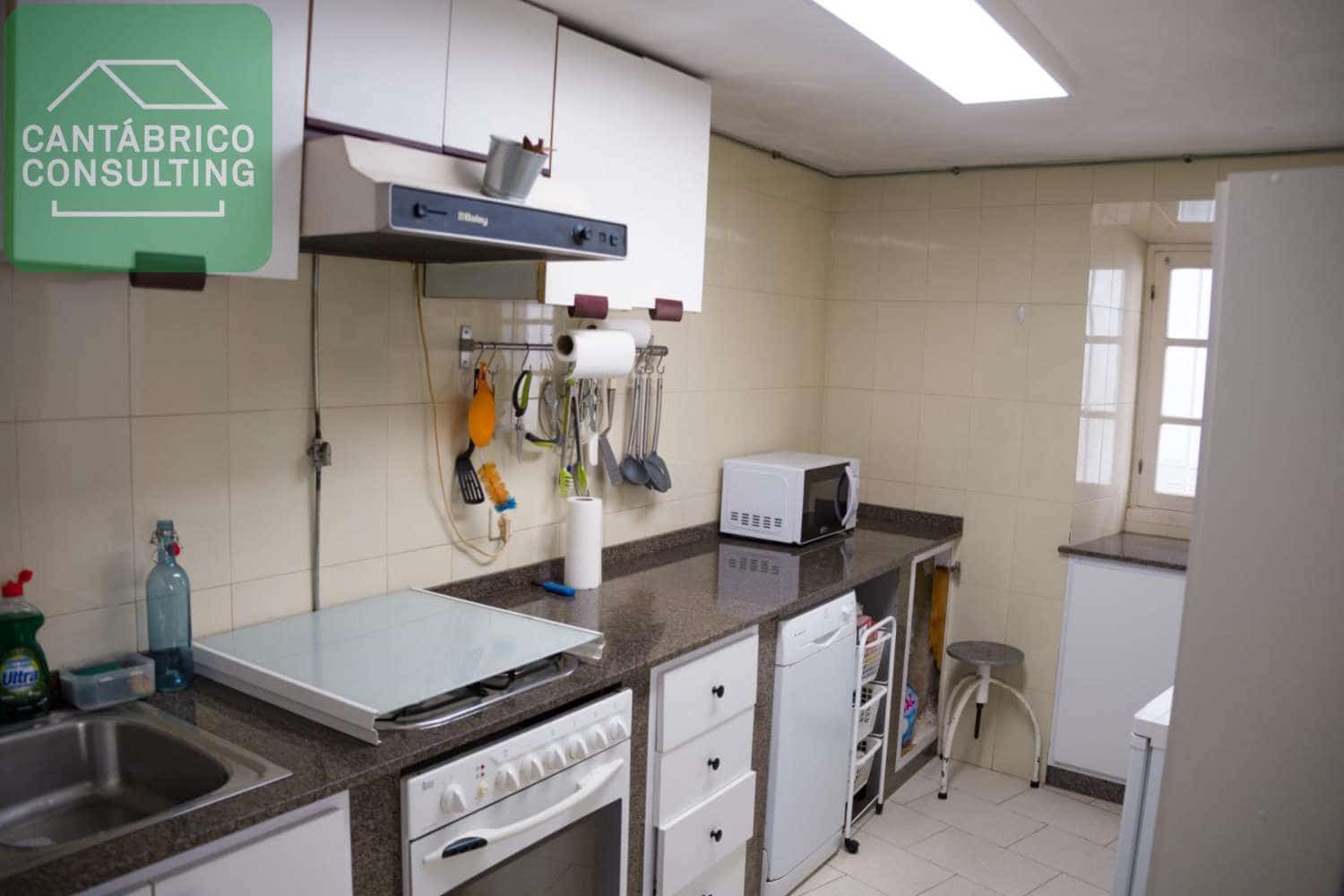 3 soveværelse Semi-Rækkehus til salg i Castropol - € 195.000 (Ref: 9157824)