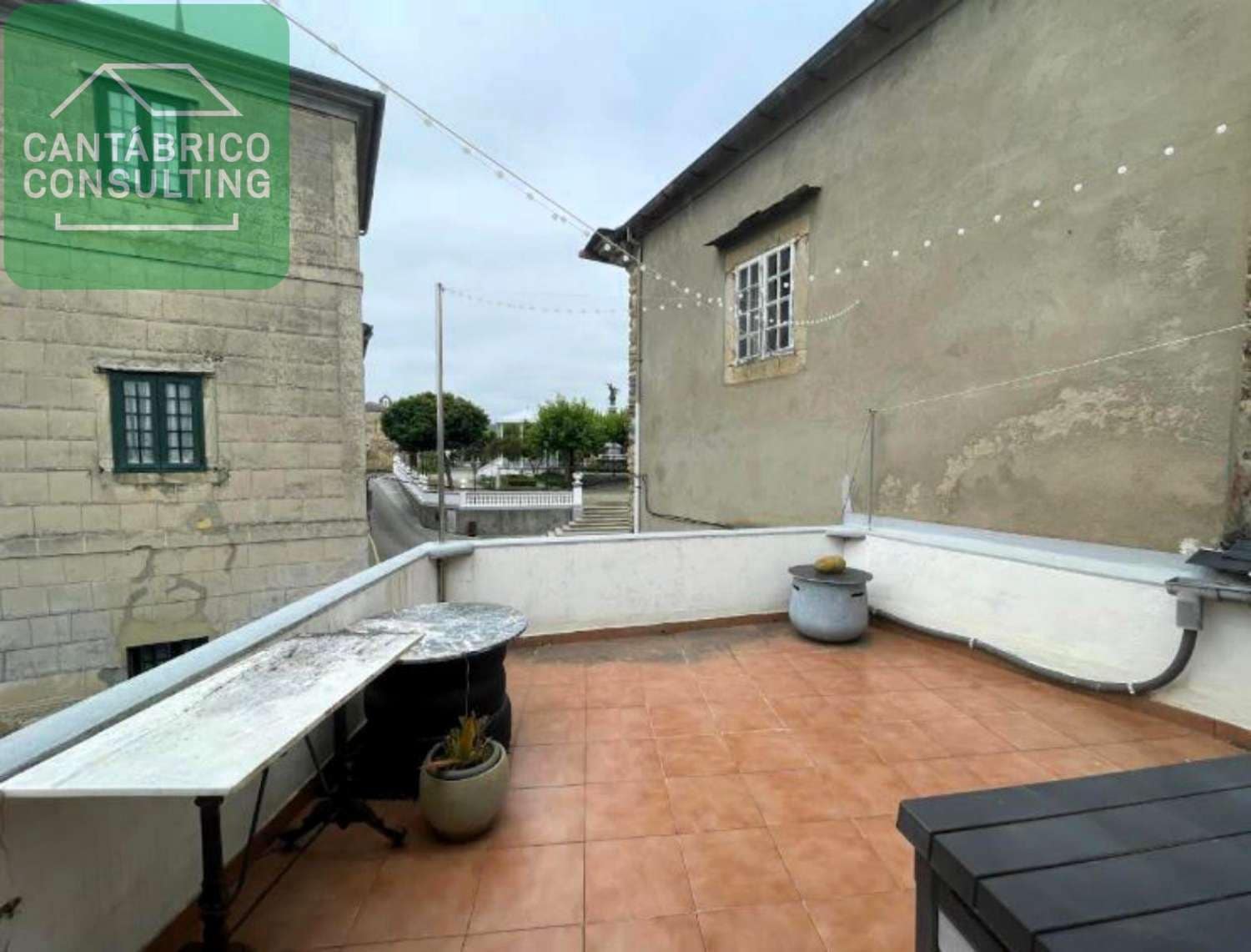 3 soveværelse Semi-Rækkehus til salg i Castropol - € 195.000 (Ref: 9157824)