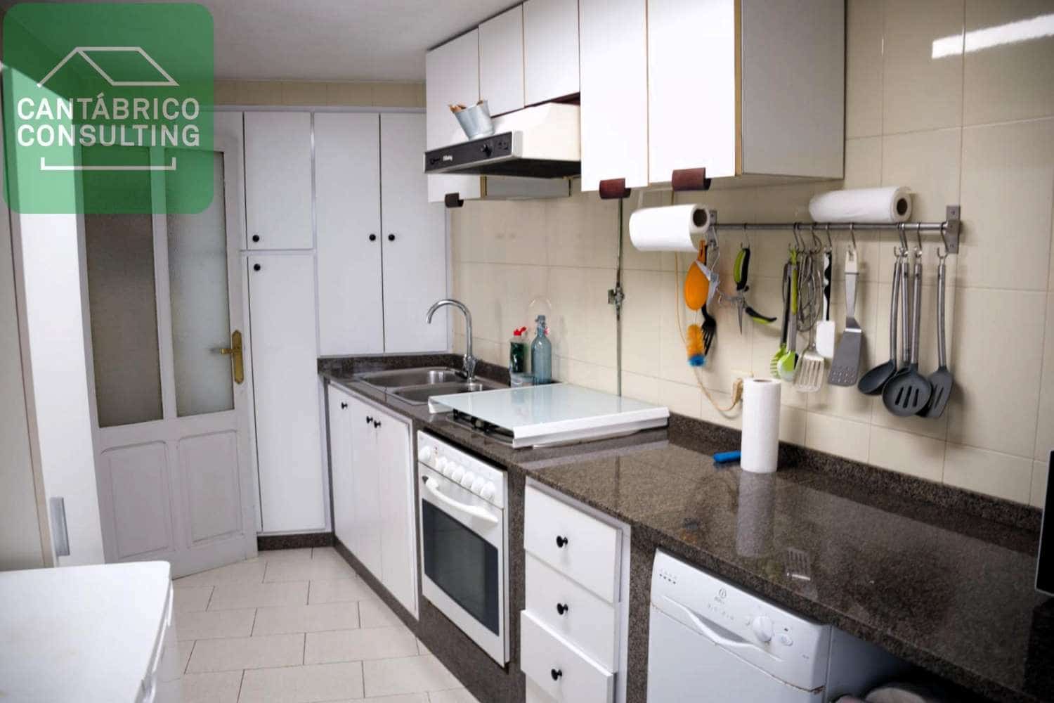 3 soveværelse Semi-Rækkehus til salg i Castropol - € 195.000 (Ref: 9157824)