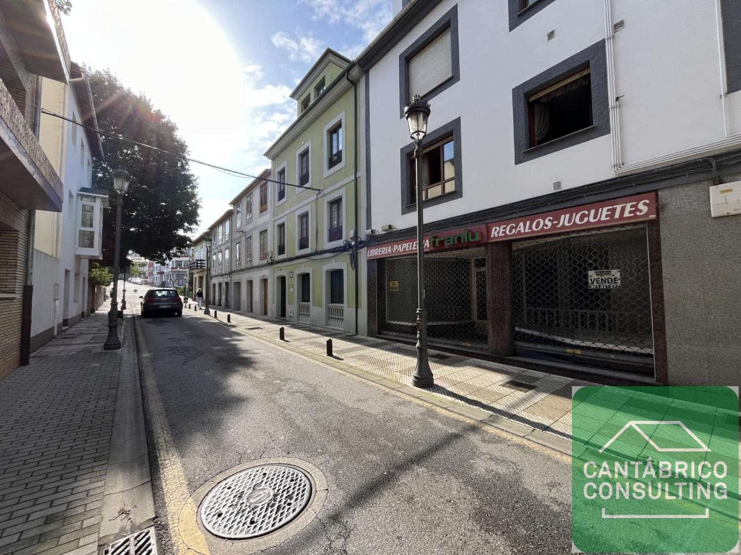 Erhverv til salg i Navia - € 200.000 (Ref: 9159269)