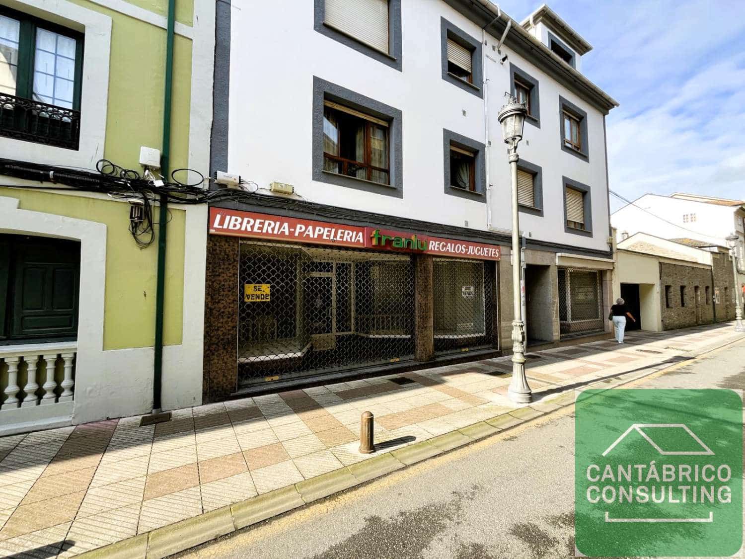 Erhverv til salg i Navia - € 200.000 (Ref: 9159269)