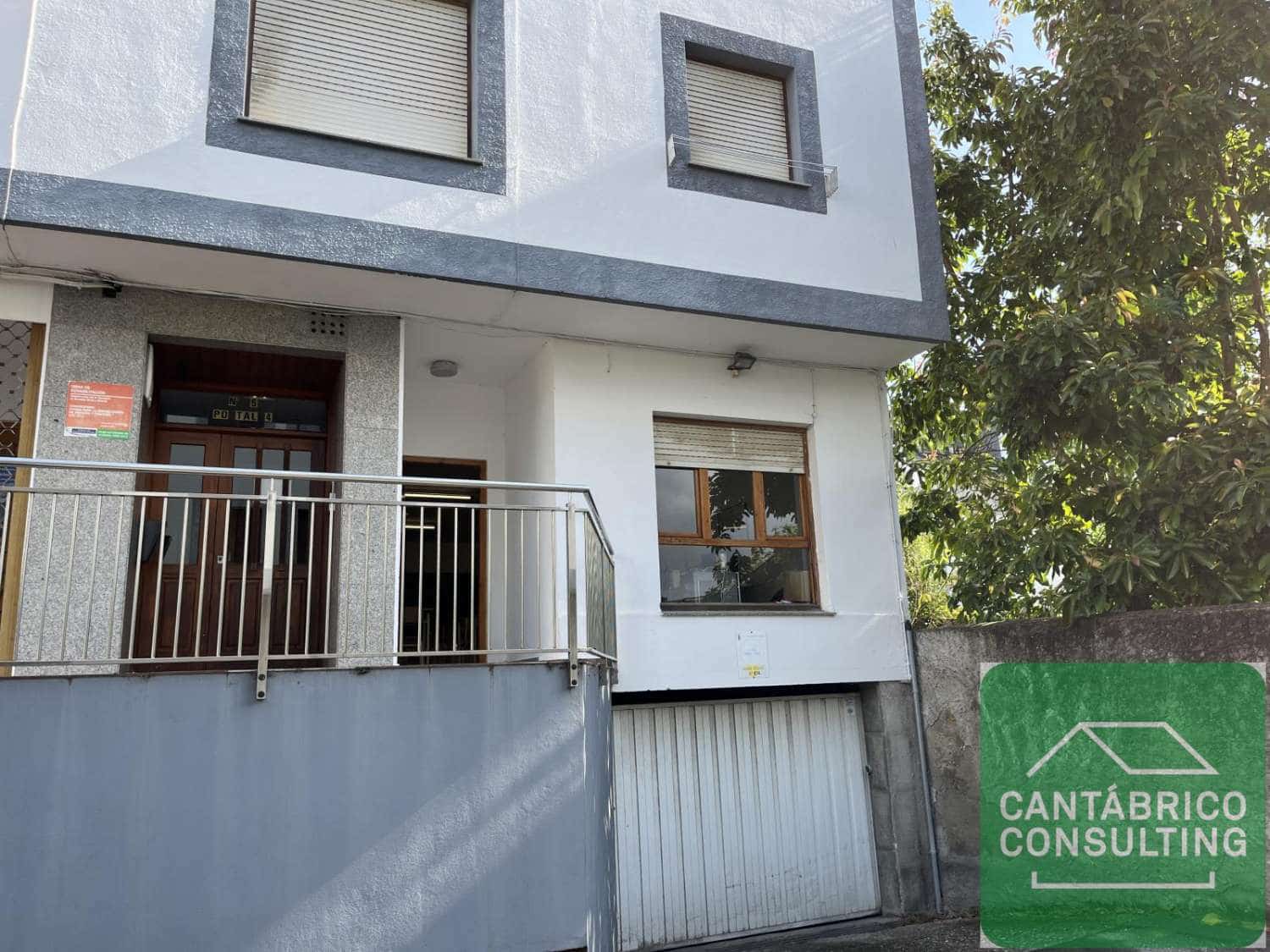 Erhverv til salg i Navia - € 200.000 (Ref: 9159269)