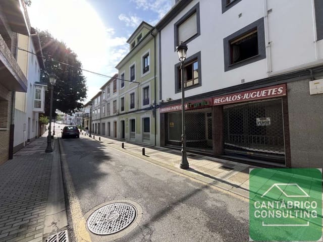 Erhverv til salg i Navia - € 200.000 (Ref: 9159269)