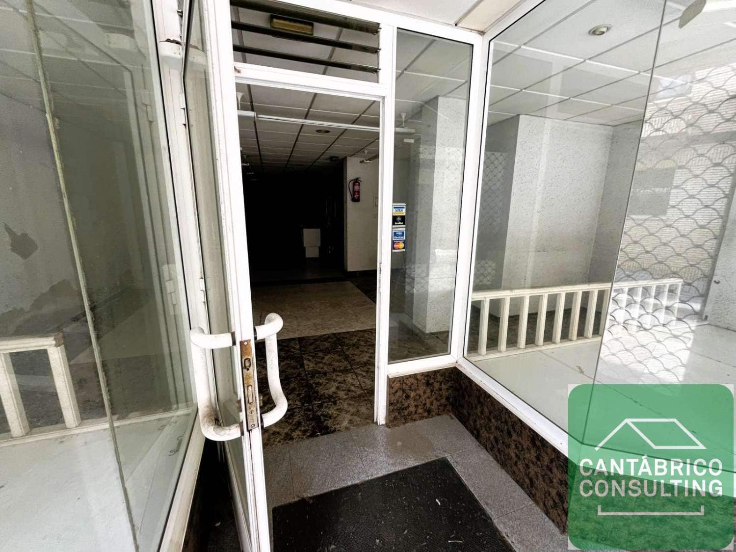 Erhverv til salg i Navia - € 200.000 (Ref: 9159269)