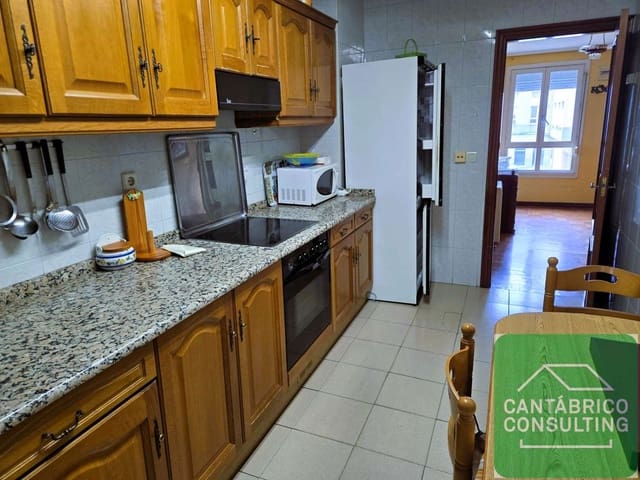 4 soveværelse Lejlighed til salg i Navia med garage - € 245.000 (Ref: 9232349)