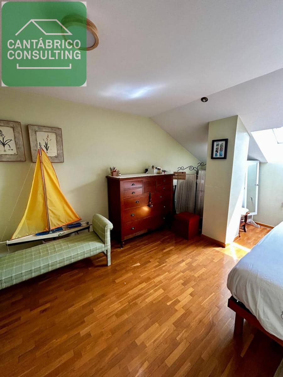 4 soveværelse Lejlighed til salg i Navia - € 320.000 (Ref: 9272109)