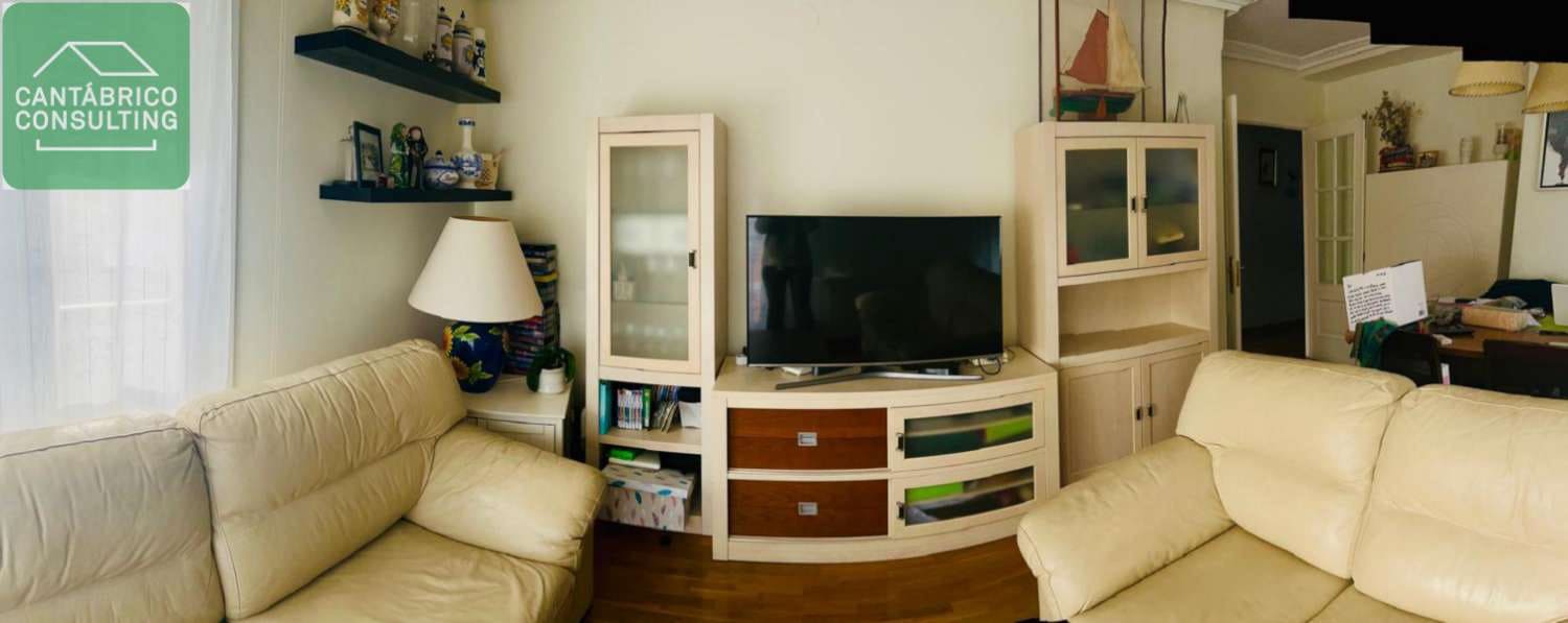 4 soveværelse Lejlighed til salg i Navia - € 320.000 (Ref: 9272109)