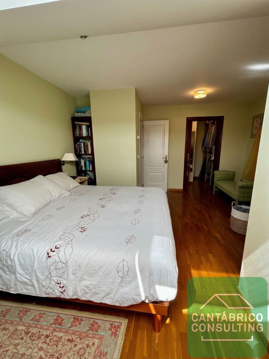 4 soveværelse Lejlighed til salg i Navia - € 320.000 (Ref: 9272109)