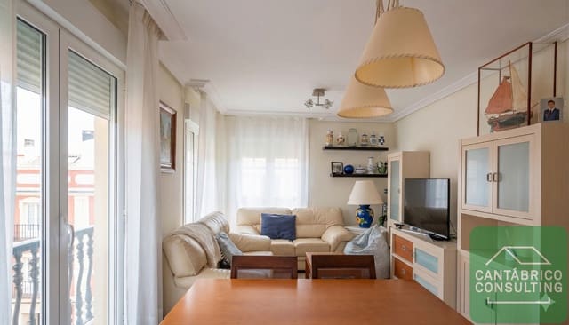 4 slaapkamer Flat te koop in Navia - € 320.000 (Ref: 9272109)