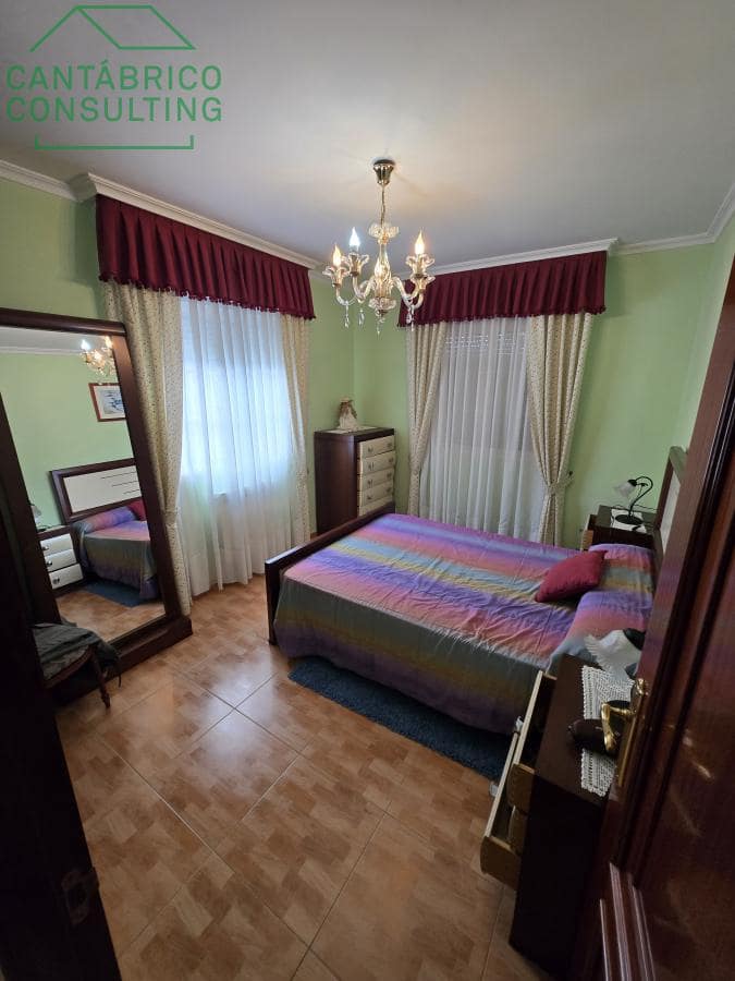 5 makuuhuone Huvila myytävänä paikassa Barreiros mukana 
autotalli - 480 000 € (Ref: 9376647)