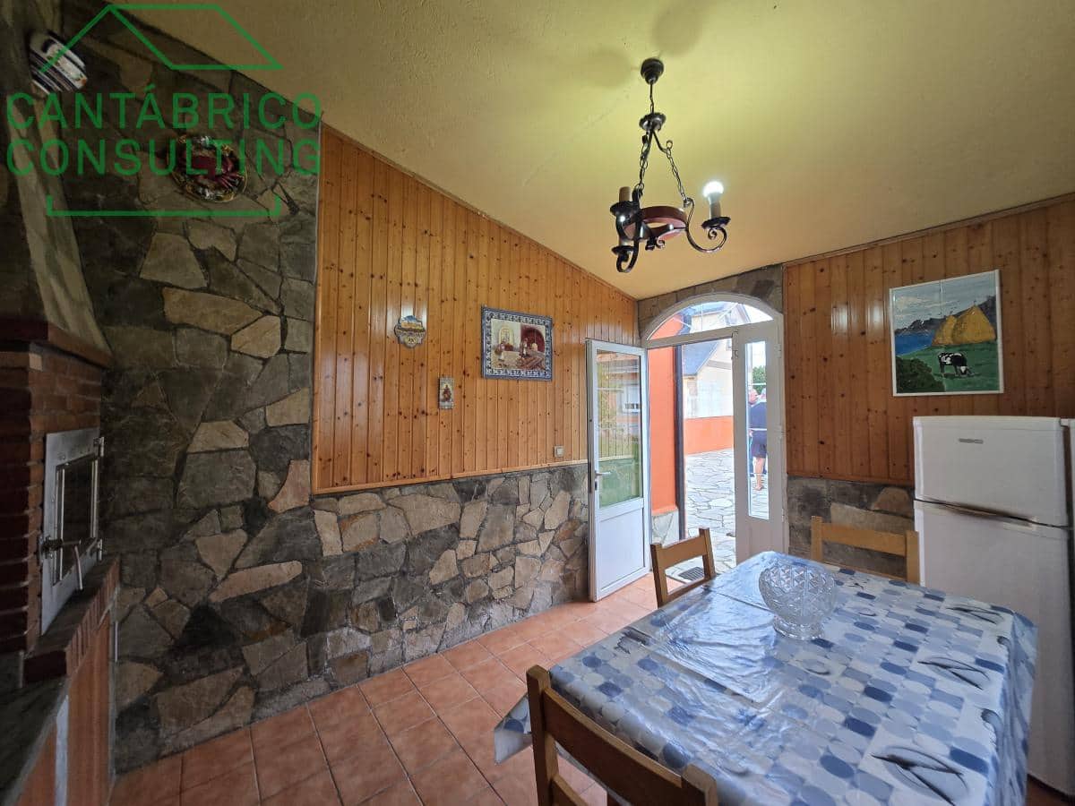 5 makuuhuone Huvila myytävänä paikassa Barreiros mukana 
autotalli - 480 000 € (Ref: 9376647)