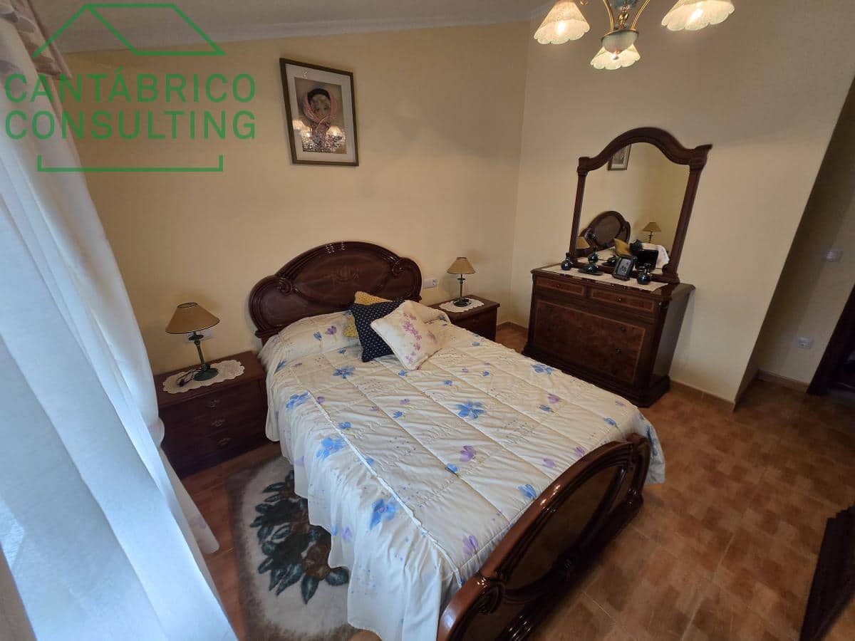 5 makuuhuone Huvila myytävänä paikassa Barreiros mukana 
autotalli - 480 000 € (Ref: 9376647)