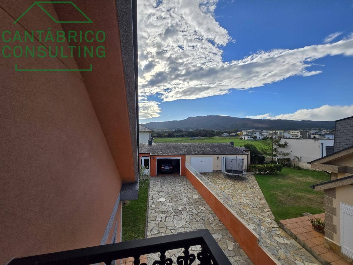 5 makuuhuone Huvila myytävänä paikassa Barreiros mukana 
autotalli - 480 000 € (Ref: 9376647)