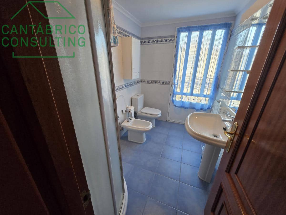 5 makuuhuone Huvila myytävänä paikassa Barreiros mukana 
autotalli - 480 000 € (Ref: 9376647)