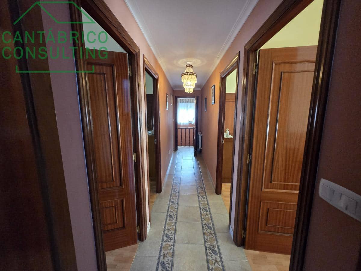 5 makuuhuone Huvila myytävänä paikassa Barreiros mukana 
autotalli - 480 000 € (Ref: 9376647)