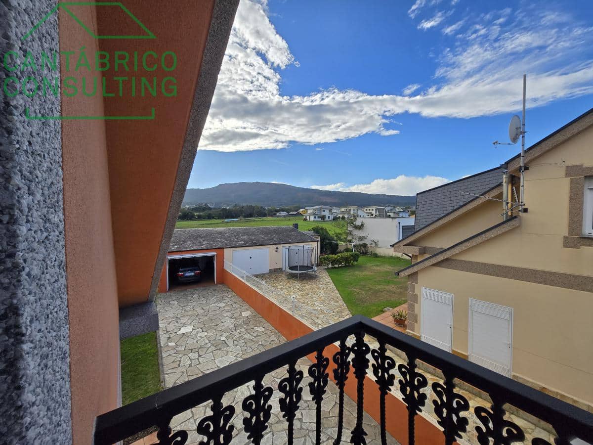 5 makuuhuone Huvila myytävänä paikassa Barreiros mukana 
autotalli - 480 000 € (Ref: 9376647)