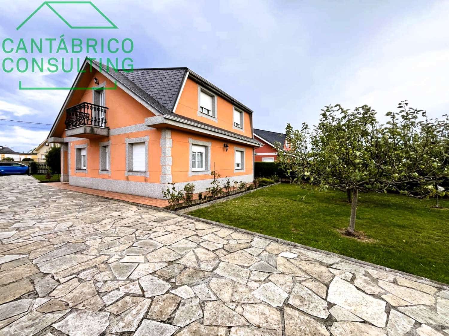 5 makuuhuone Huvila myytävänä paikassa Barreiros mukana 
autotalli - 480 000 € (Ref: 9376647)