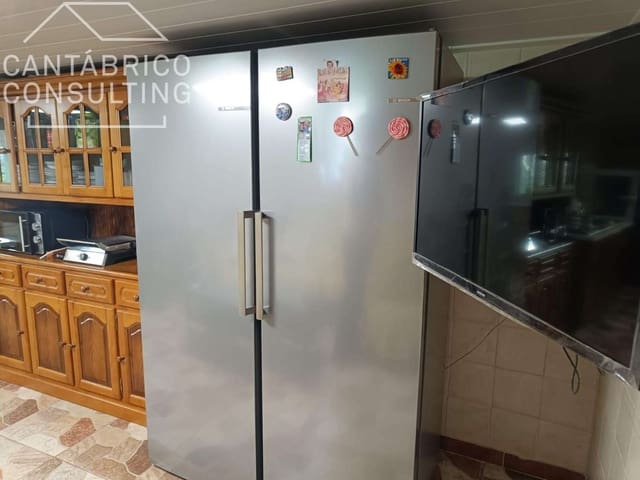 3 bedroom Townhouse for sale in Coaña - € 150,000 (Ref: 9406264)