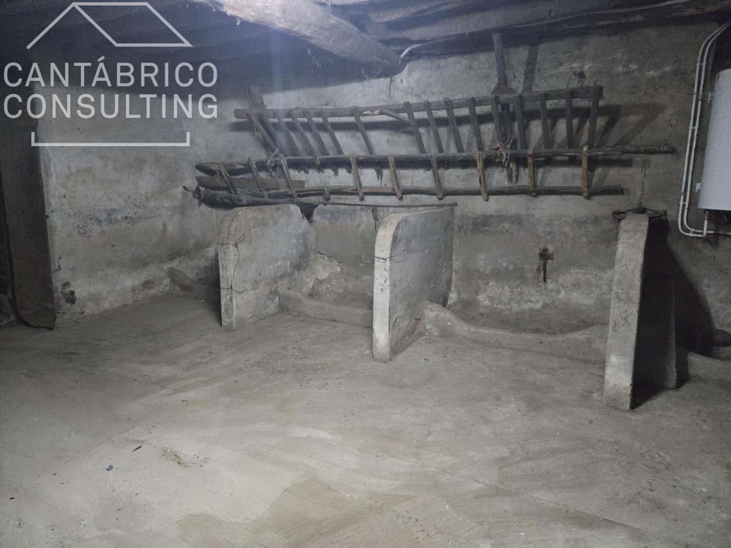 3 soveværelse Byhus til salg i Coana - € 155.000 (Ref: 9409214)