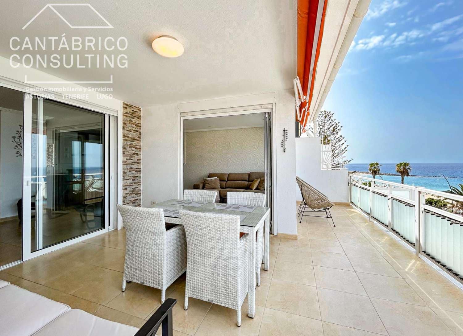 2 sypialnia Penthouse na sprzedaż w Arona z garażem - 1 100 000 € (Ref: 9451812)