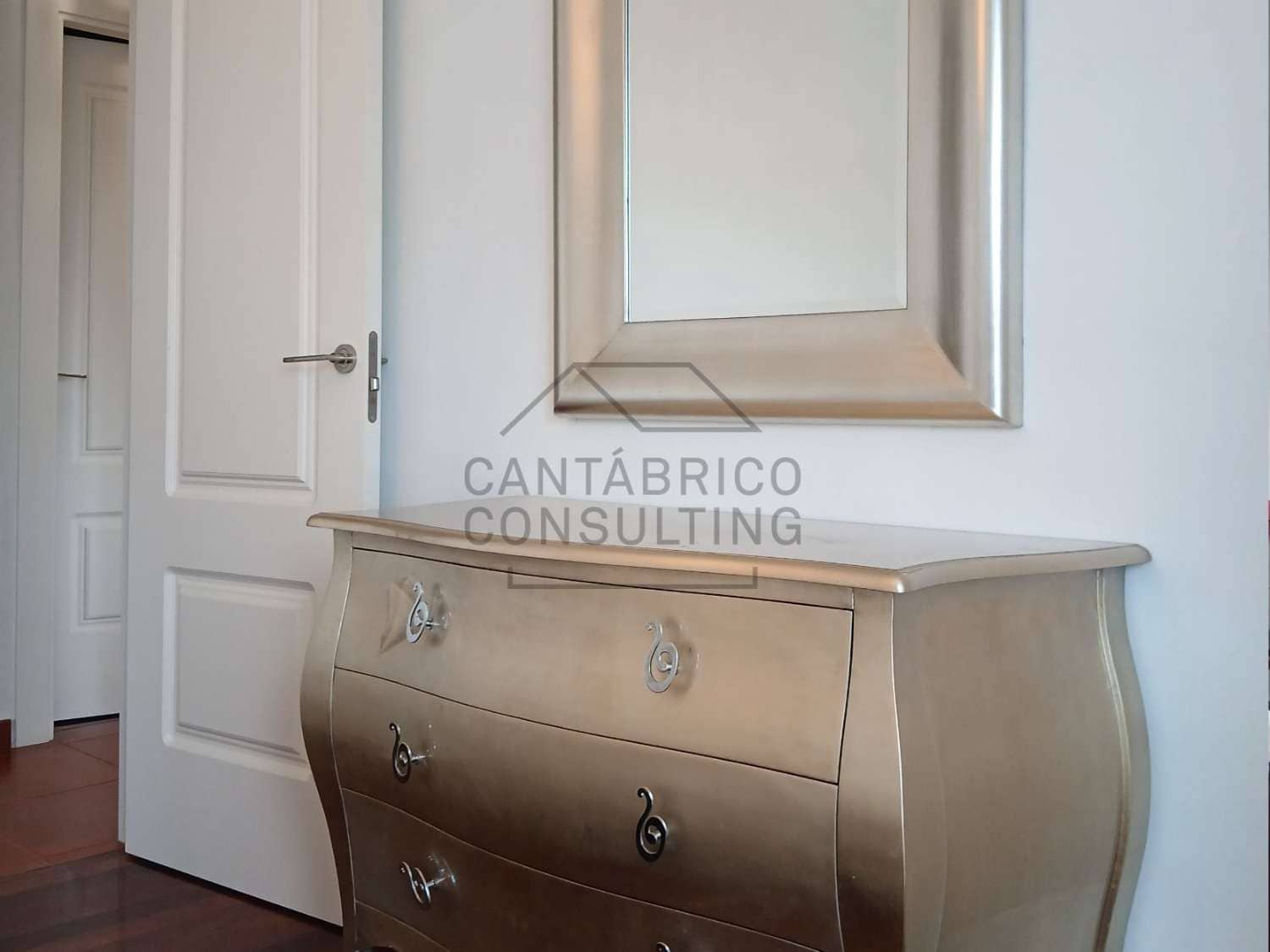 7 makuuhuone Huvila myytävänä paikassa Navia - 1 000 000 € (Ref: 9474684)