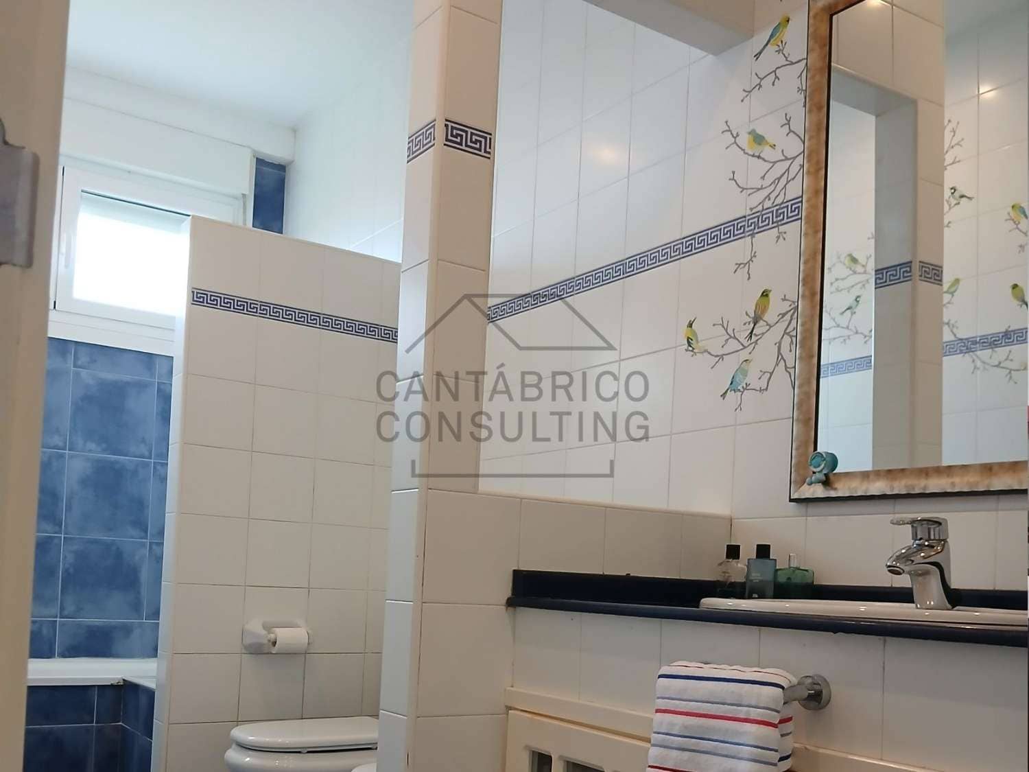 7 makuuhuone Huvila myytävänä paikassa Navia - 1 000 000 € (Ref: 9474684)