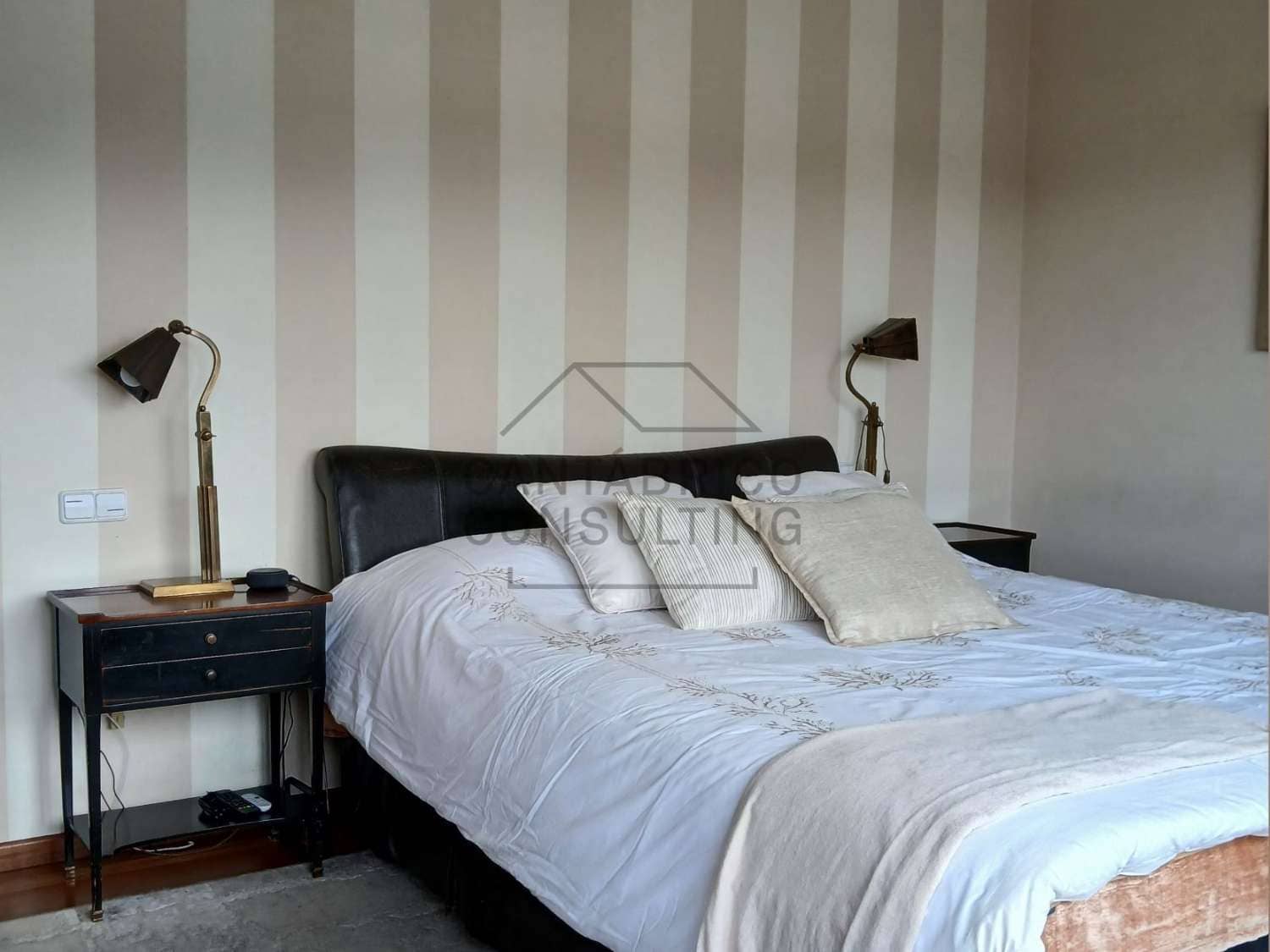 7 makuuhuone Huvila myytävänä paikassa Navia - 1 000 000 € (Ref: 9474684)