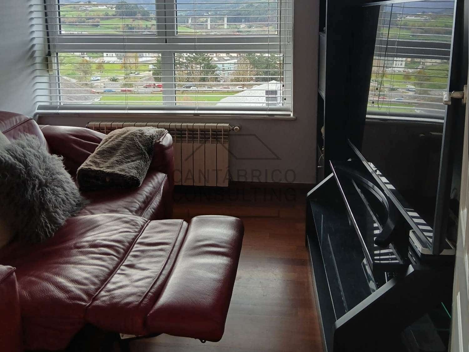 7 makuuhuone Huvila myytävänä paikassa Navia - 1 000 000 € (Ref: 9474684)