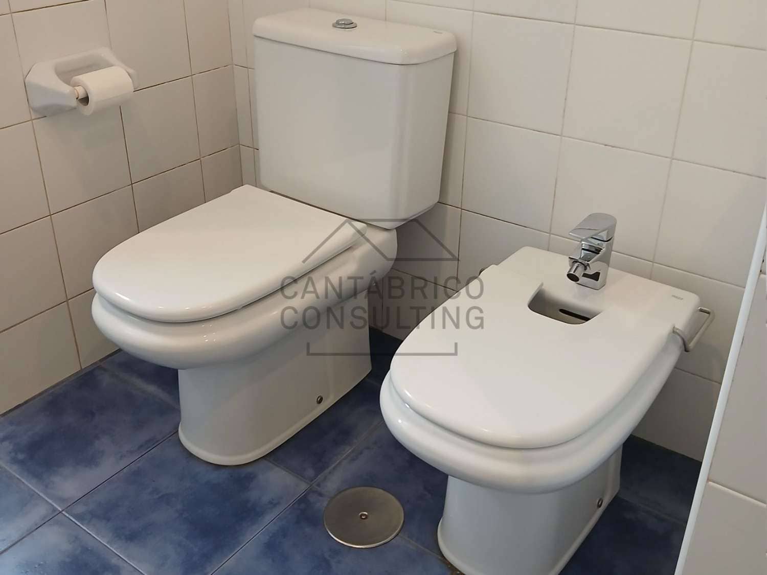 7 makuuhuone Huvila myytävänä paikassa Navia - 1 000 000 € (Ref: 9474684)