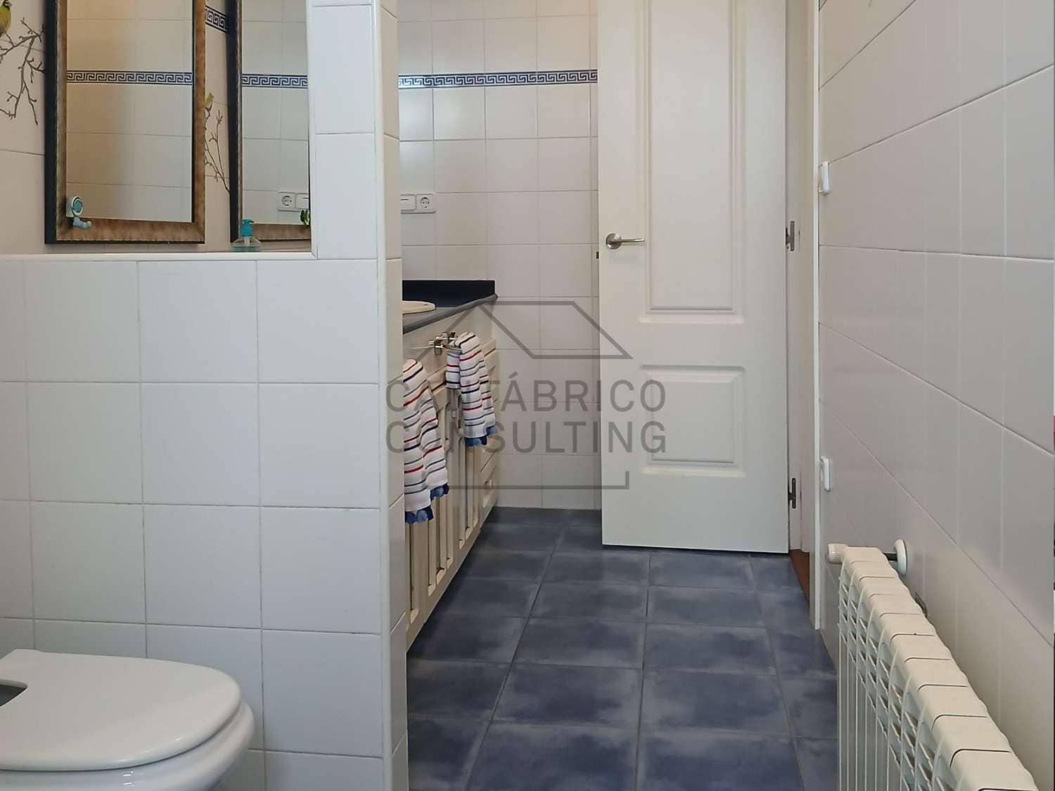 7 makuuhuone Huvila myytävänä paikassa Navia - 1 000 000 € (Ref: 9474684)